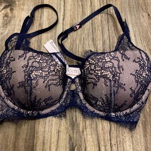 Bra by victoria secret